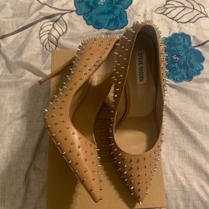 Steve Madden pumps